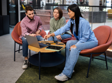 Creating a Collaborative Environment: Benefits of Networking in Co-Working Spaces
