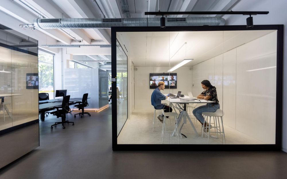 The Future of Office Space in Indianapolis: Blending Traditional Leasing with Modern Coworking Models